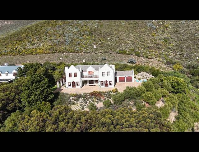 4 BEDROOM HOUSE FOR SALE IN SIMONSTOWN